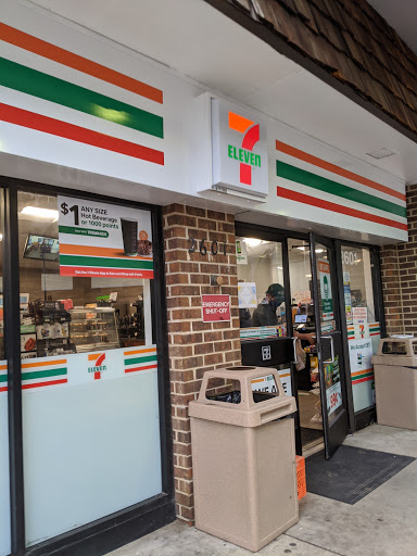 7-Eleven, 13305 Lee Hwy, Centreville, VA 20121, USA, 