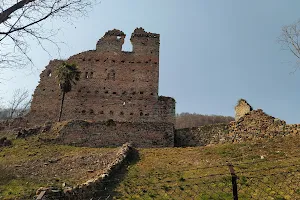 cuasso castle image