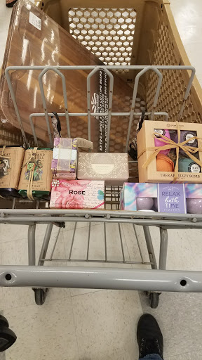 Department Store «HomeGoods», reviews and photos, 300 Commons Way, Bridgewater, NJ 08807, USA