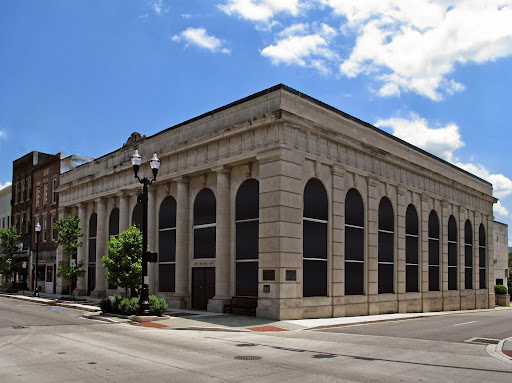 First National Bank of Middle Tennessee in McMinnville, Tennessee