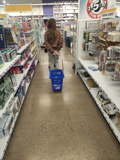 Variety Store «Five Below», reviews and photos, 4088 William Penn Hwy, Monroeville, PA 15146, USA