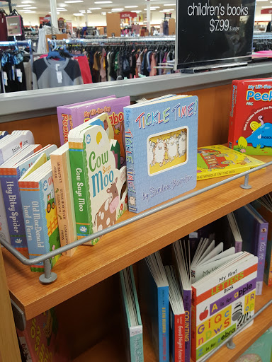 Department Store «T.J. Maxx», reviews and photos, 4794 Ridge Rd, Brooklyn, OH 44144, USA