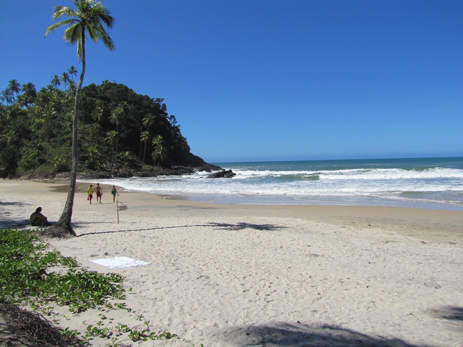 Photo de Plage de Sao Jose II avec l'eau cristalline de surface