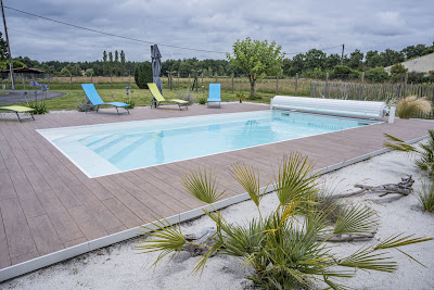 Brillance Piscine à Montussan