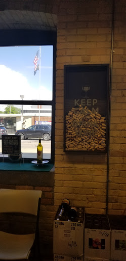 Winery «12 Corners Vineyards - Grand Haven Tasting Rooom», reviews and photos, 41 Washington Ave #144, Grand Haven, MI 49417, USA