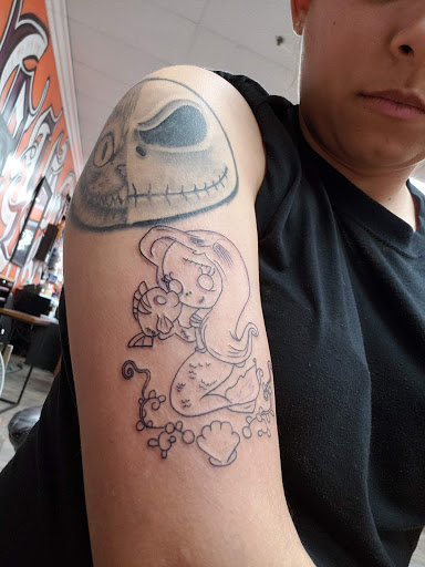 Explore arrowhead tattoo ideas, creative tattoo ideas in Colton, available at knuckleheads tattoo