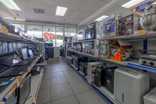 Pawn Shop «La Familia Pawn and Jewelry», reviews and photos, 2057 Americana Blvd, Orlando, FL 32839, USA