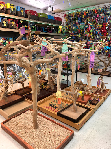 Pet Store «Discount Pet & Supplies», reviews and photos, 16320 Middlebelt Rd, Livonia, MI 48154, USA