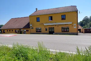 Cafe CINEMA - pizza bar a restaurant.Penzion Na Pražské image