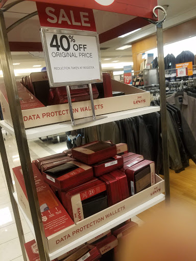 Shopping Mall «Charlottesville Fashion Square», reviews and photos, 1600 Rio Rd E, Charlottesville, VA 22901, USA