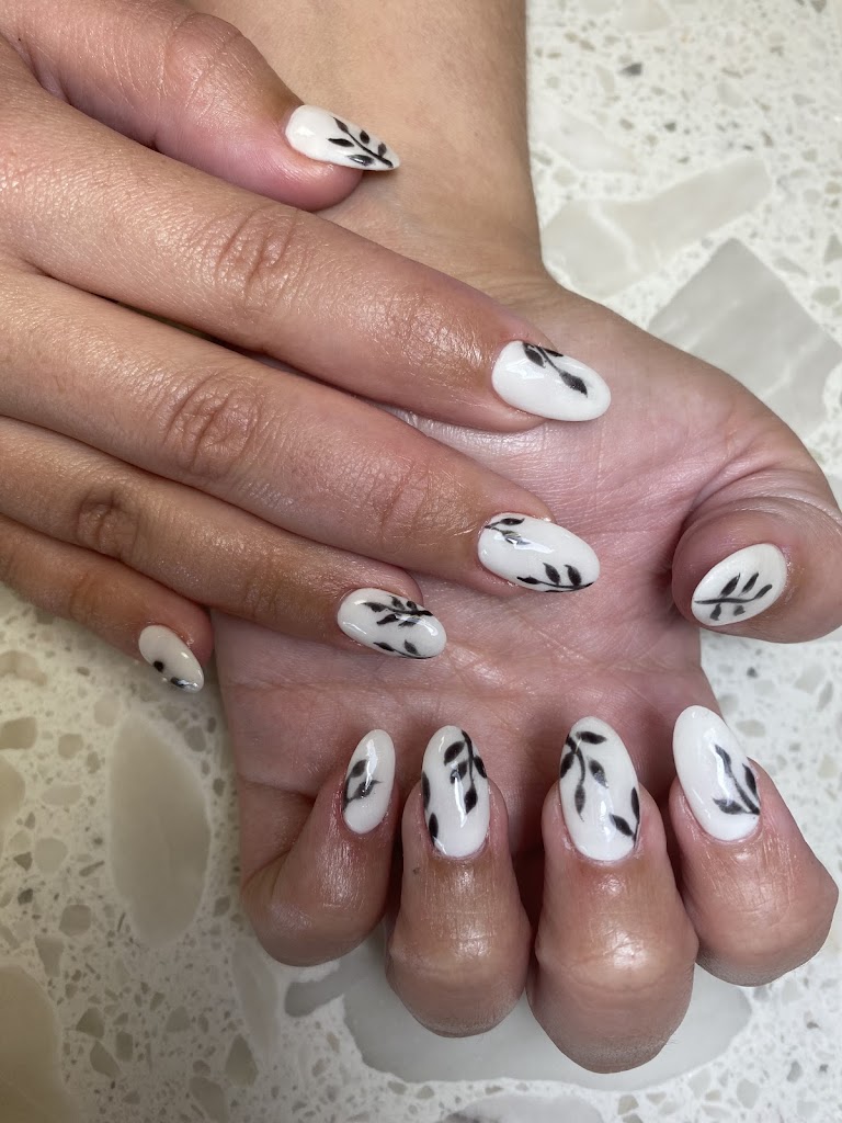 Professional Nails & Spa 49525