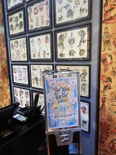 Tattoo Shop «Hand of Glory Tattoo», reviews and photos, 465A 7th Ave, Brooklyn, NY 11215, USA