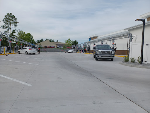 Radiant Express Car Wash en Spring Hill