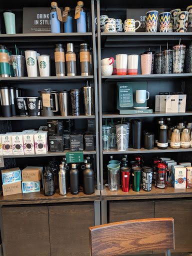 Shopping Mall «Crestview Hills Town Center», reviews and photos, 2791 Town Center Blvd, Crestview Hills, KY 41017, USA