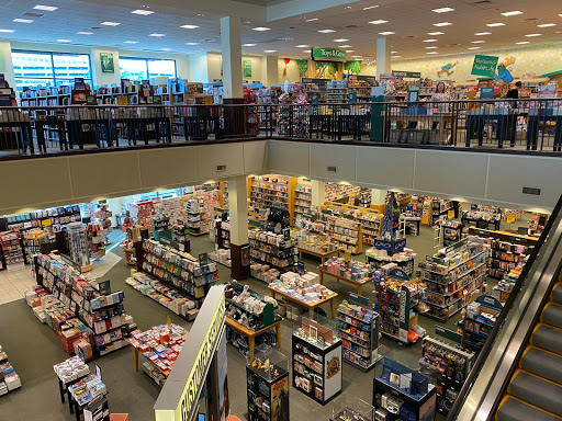 Book Store «Barnes & Noble», reviews and photos, 1201 Lake Woodlands Dr, The Woodlands, TX 77380, USA