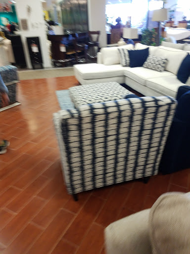 Furniture Store «Marlo Furniture», reviews and photos, 5650 General Washington Dr, Alexandria, VA 22312, USA