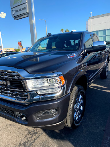 Huntington Beach Chrysler Dodge Jeep RAM