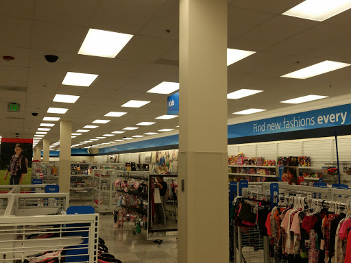 Clothing Store «Ross Dress for Less», reviews and photos, 1316 Butterfield Rd, Downers Grove, IL 60515, USA