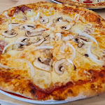 Photo n°3 de l'avis de SantosCentaurus. fait le 23/04/2022 à 04:00 sur le  Holzofen Pizzeria Calabria à Schweitenkirchen