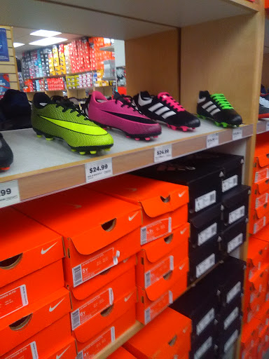 Shoe Store «WSS», reviews and photos, 201 Pacific Coast Hwy, Wilmington, CA 90744, USA