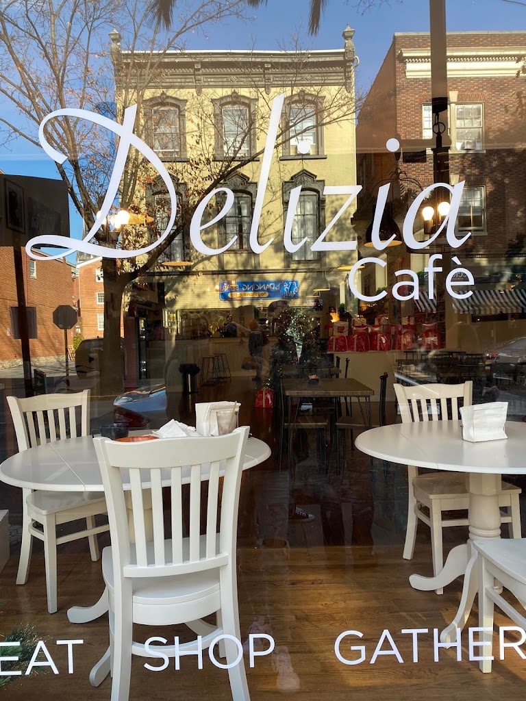 Delizia Café 21701