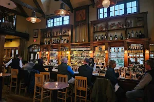 Huntley Taverne image