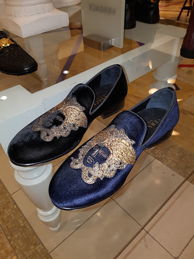 Department Store «Saks Fifth Avenue», reviews and photos, 9700 Collins Ave, Bal Harbour, FL 33154, USA