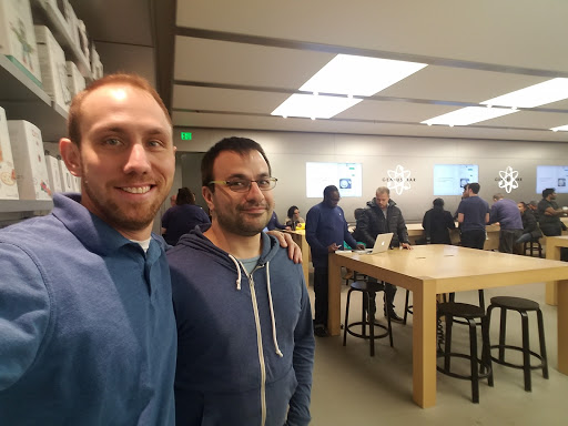 Computer Store «Apple Somerset», reviews and photos, 2800 W Big Beaver Rd, Troy, MI 48084, USA