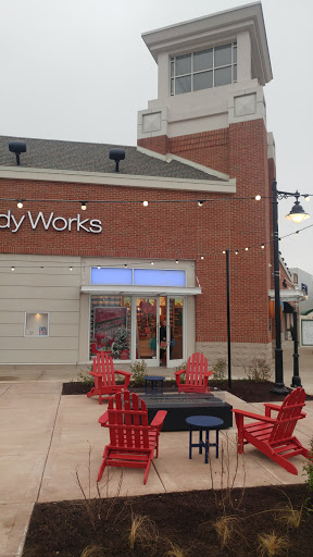 Shopping Mall «Deer Park Town Center Shopping Center», reviews and photos, 20530 N Rand Rd, Deer Park, IL 60010, USA