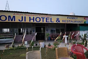 Om Ji Family Restaurant and hotel image