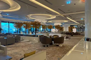 SocialBee Lobby Lounge image