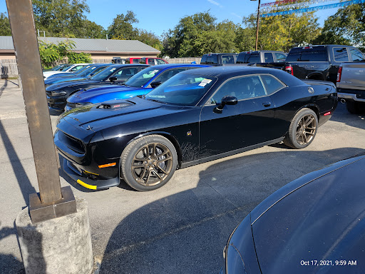 Used Car Dealer «Bluebonnet Chrysler Dodge», reviews and photos, 547 S Seguin Ave, New Braunfels, TX 78130, USA