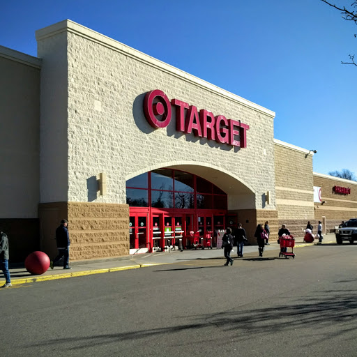 Target, 250 Fortune Blvd, Milford, MA 01757, USA, 