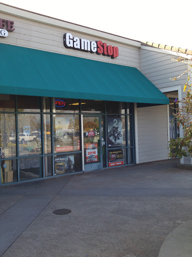 GameStop, 3555 Clares St, Capitola, CA 95010, USA, 