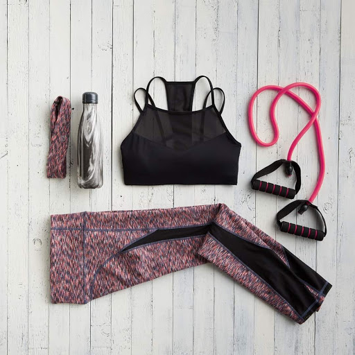 Clothing Store «Gap Outlet», reviews and photos, 423 86th St, Brooklyn, NY 11209, USA