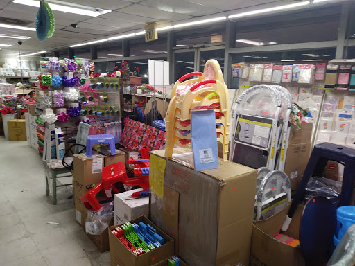 Discount Store «Crenshaw Discount Store», reviews and photos, 3657 Crenshaw Blvd, Los Angeles, CA 90016, USA