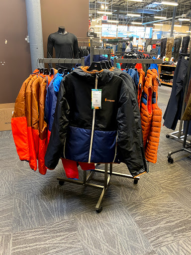 Camping Store «REI», reviews and photos, 6281 W 135th St, Overland Park, KS 66223, USA