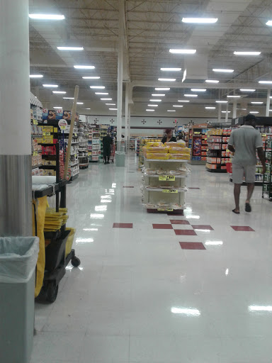 Grocery Store «Food Town | Houston Grocery Store», reviews and photos, 8800 W Sam Houston Pkwy S, Houston, TX 77099, USA