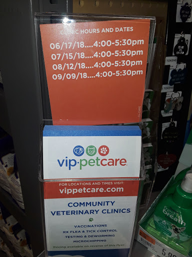 Pet Supply Store «Pet Supplies Plus», reviews and photos, 2001 E 7th St, Charlotte, NC 28204, USA