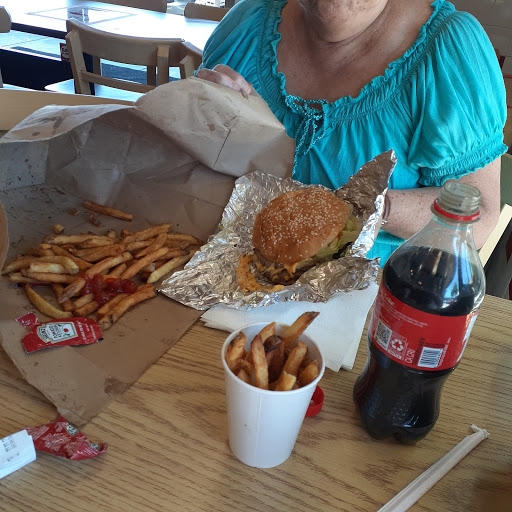 Shopping Mall «Clayton Valley Shopping Center», reviews and photos, 5424 Ygnacio Valley Rd, Concord, CA 94521, USA