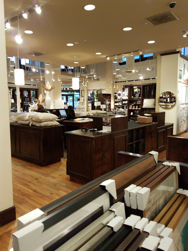 Shopping Mall «Bridgeport Village», reviews and photos, 7455 SW Bridgeport Rd, Tigard, OR 97224, USA