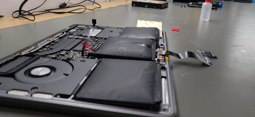 Mobile Phone Repair Shop «One Hour Device Repair», reviews and photos, 70 E Sunset Way, Issaquah, WA 98027, USA