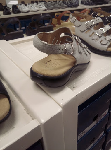 Shoe Store «SAS Shoes», reviews and photos, 6 S Rosemead Blvd, Pasadena, CA 91107, USA