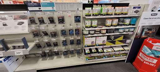 Office Supply Store «Staples», reviews and photos, 1781 U.S. 287 Frontage Rd, Mansfield, TX 76063, USA