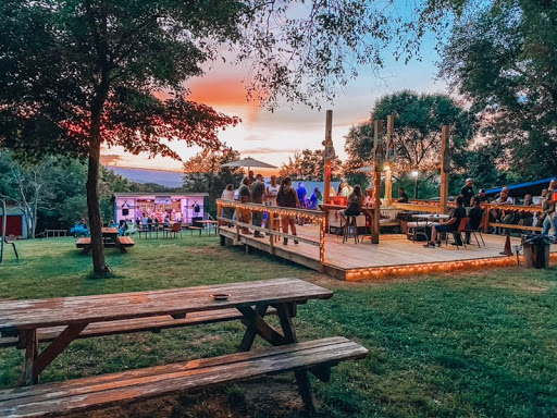 Lounge «Troubadour Restaurant & Lounge», reviews and photos, 25 Troubadour Ln, Berkeley Springs, WV 25411, USA