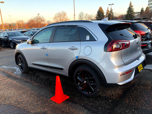 Kia Dealer «Luther Kia of Bloomington», reviews and photos, 1701 American Blvd W, Minneapolis, MN 55431, USA