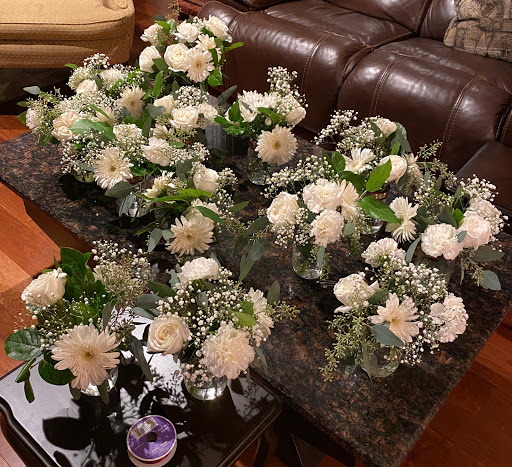 Florist «Irish Rose and GIfts», reviews and photos, 33608 W Seven Mile Rd, Livonia, MI 48152, USA