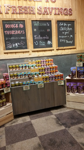 Grocery Store «Fresh Thyme Farmers Market- 82nd», reviews and photos, 4225 E 82nd St, Indianapolis, IN 46250, USA