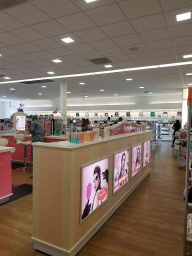 Hair Salon «Ulta Beauty», reviews and photos, 338 Newnan Crossing Bypass, Newnan, GA 30265, USA