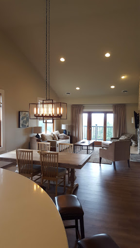 Eagle Rock Resort Ski Shop, Country Club Rd, Hazleton, PA 18202, USA, 